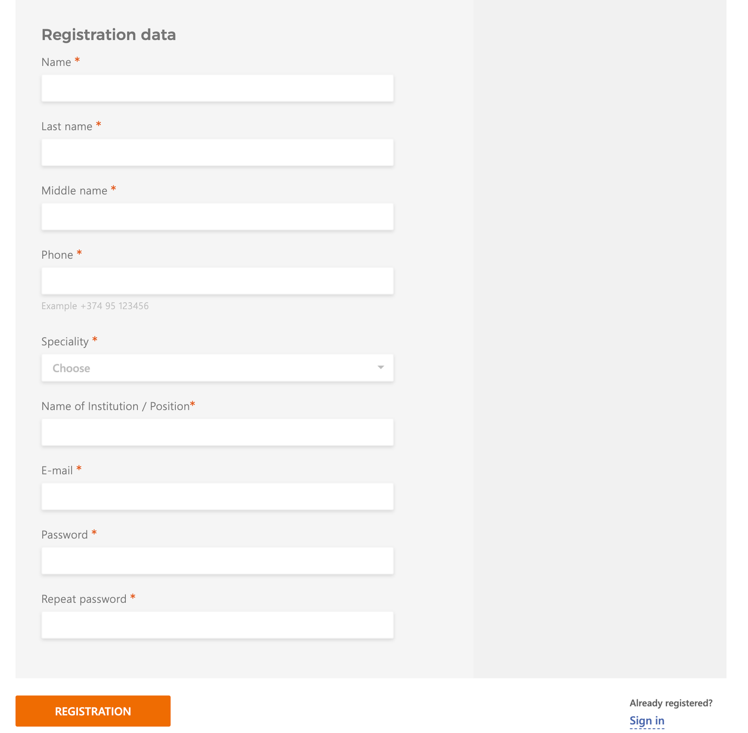 Doctor registration form with required fields and an empty right-side panel
